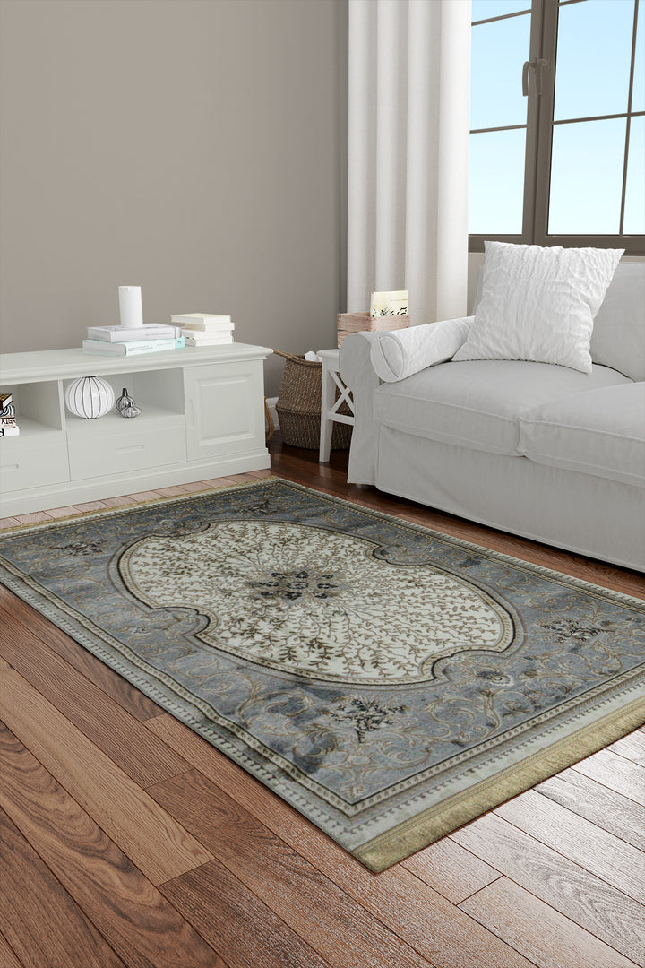 Classical Turkish Topaz Rug - 3.9 x 5.5 FT - Cream - Resilient Construction for Long-Lasting Use