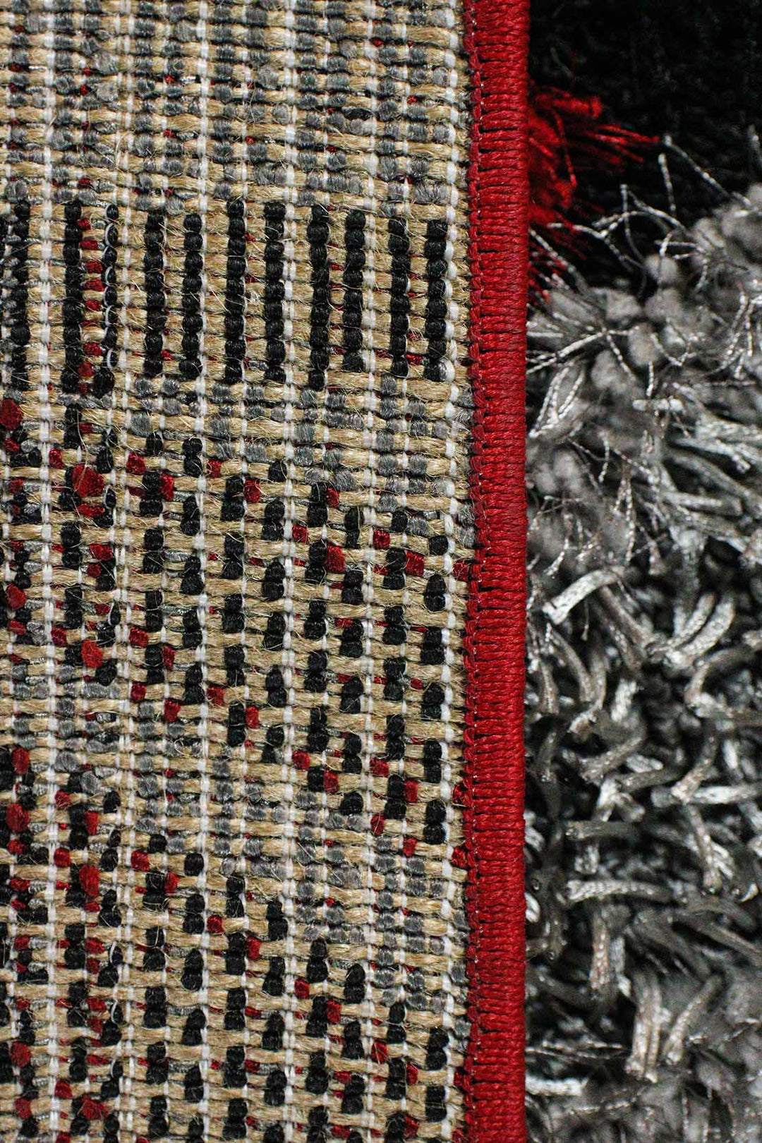 Super Soft Fantasy Shaggy Rug - 3.2 x 4.9 FT - Red and Gray - Resilient Construction for Long-Lasting Use - V Surfaces