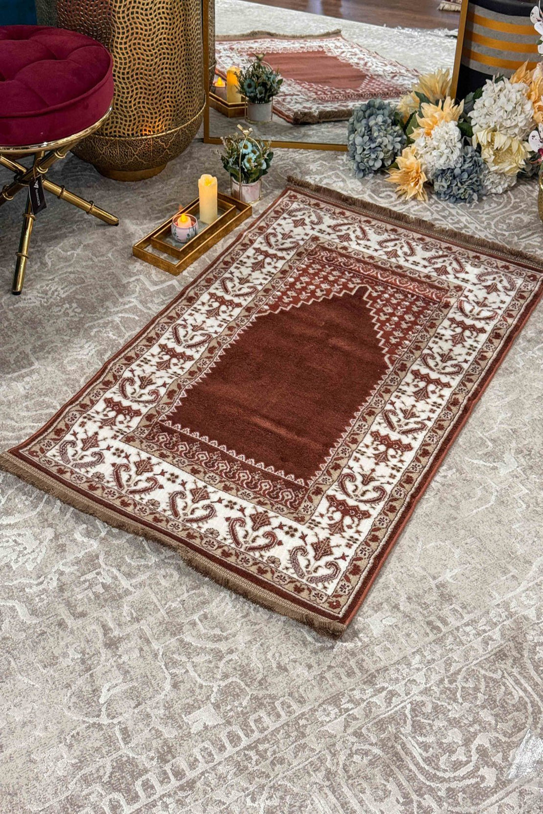 Turkish Style Acrylic Sajjadeh Prayers Mat - Maroon- Soft, Durable, and Easy to Clean - V Surfaces