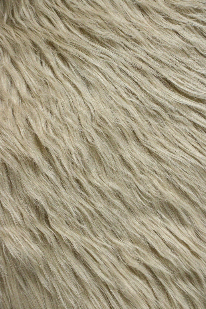 Wild Life (Sheep Fur) - 2.9 x 4.9 FT - Beige - Luxuriously Soft Fluffy Rug - V Surfaces