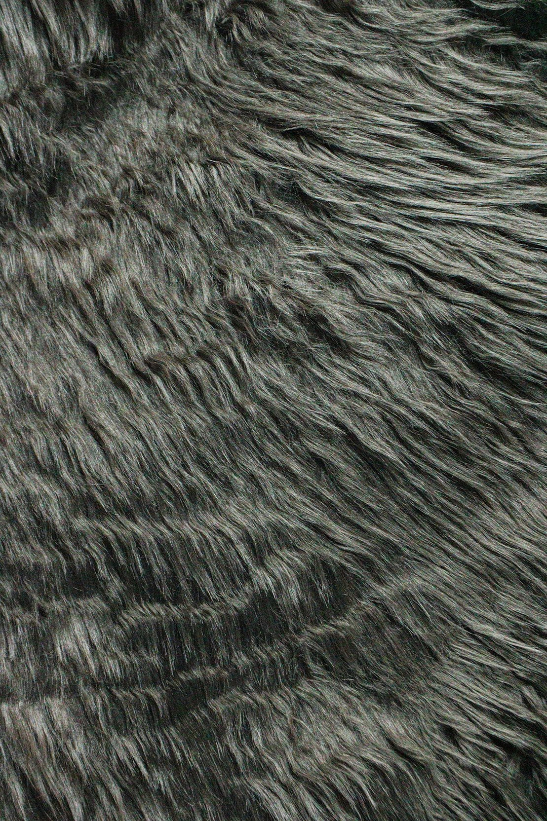 Wild Life (Sheep Fur) - 2.9 x 4.9 FT - Gray - Luxuriously Soft Fluffy Rug - V Surfaces