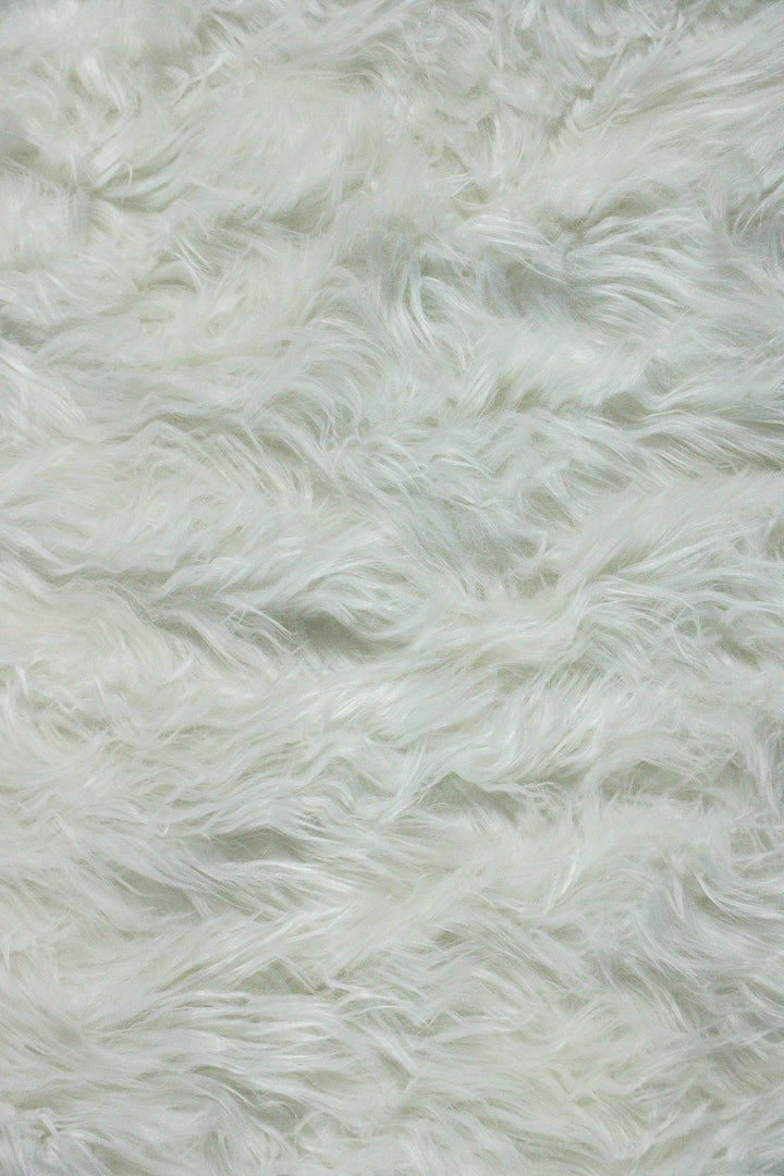 Wild Life (Sheep Fur) - 3.9 x 5.5 FT - White - Luxuriously Soft Fluffy Rug - V Surfaces